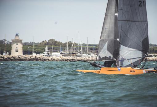 Páez y Migoya/Parcerisa, primeros líderes de la Copa de España de Catamarán