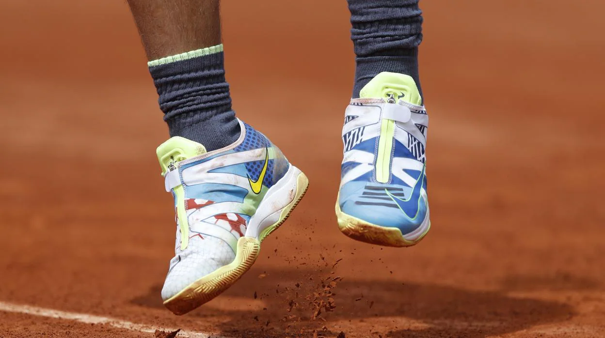 Imagen de las zapatillas que luce Nadal en Roland Garros