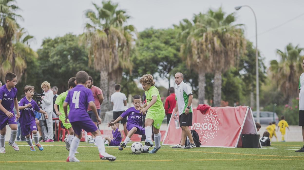 Un año más, los más pequeños disfrutarán con el torneo.