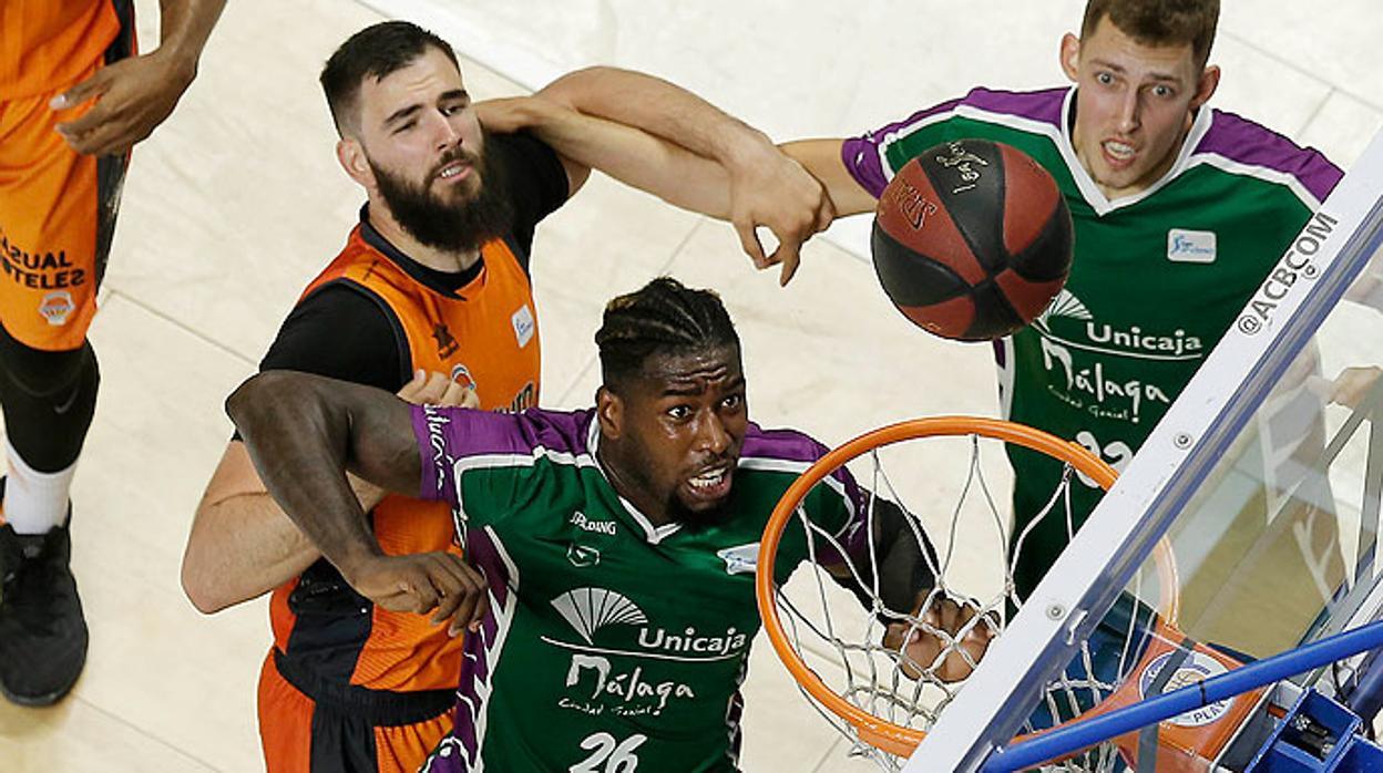 Dubljevic frena al Unicaja y Labeyrie mete al Valencia en semifinales