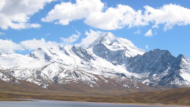 Un español muere mientras escalaba un cerro de Los Andes en Bolivia