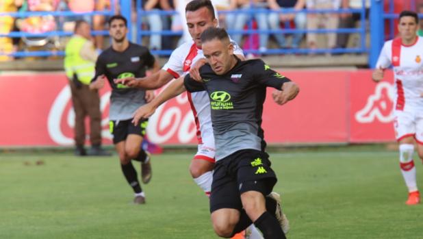 El Mallorca empata en Almendralejo y ya piensa en el Albacete