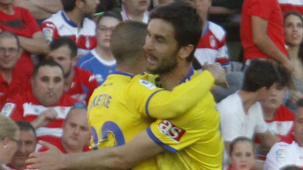 El gol es cosa de 17 en el Cádiz CF