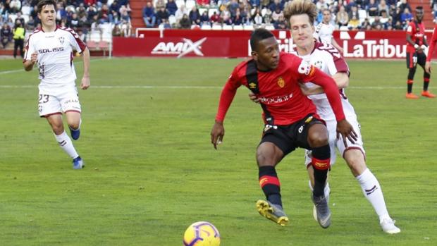 El Mallorca sufre, pero jugará la final por el ascenso ante el Deportivo