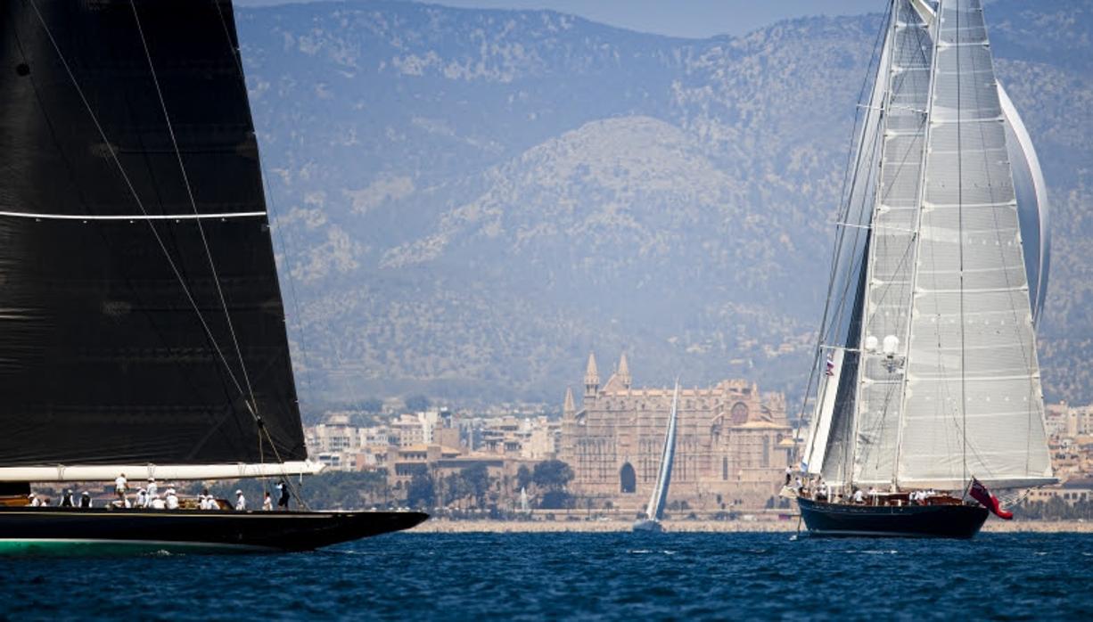 Comienza la Superyacht en la bahía de Palma