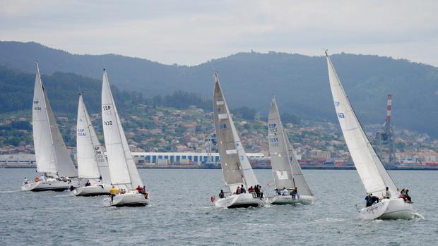 «Sebrala 2», «Santiago Roma» y «Oliver III», primeros líderes de la Combarro Cruising Sail