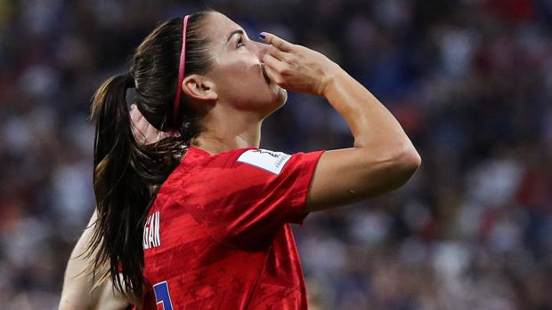 El gesto de Alex Morgan que ha puesto en pie de guerra a Inglaterra