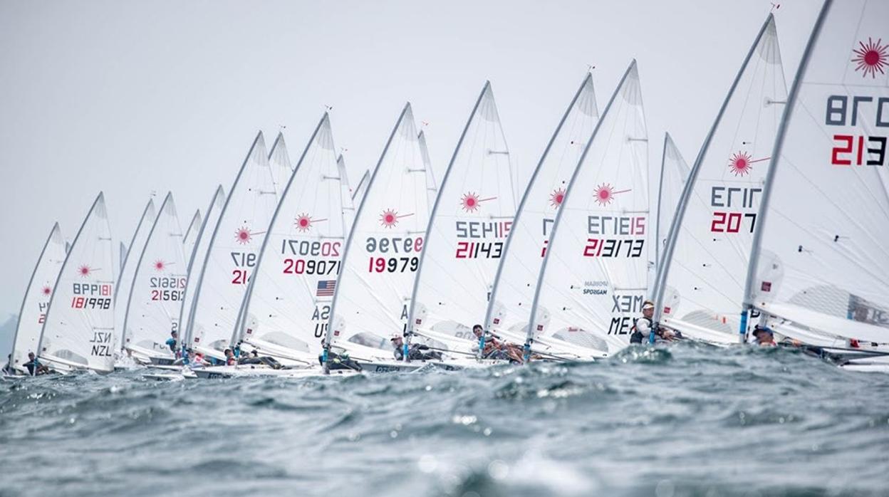 Joaquín Blanco, primer español (24), mejoró en el Mundial de Laser Standard