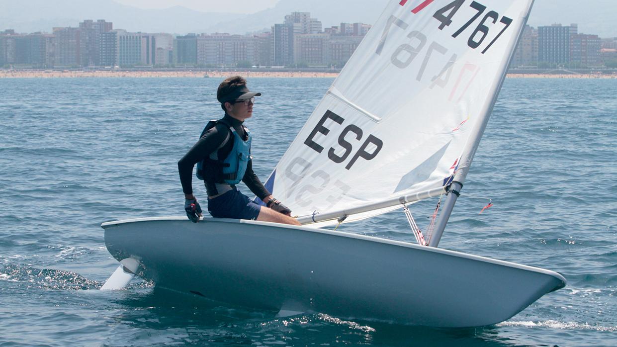 Jacobo Fernández nuevo campeón de Asturias de Laser Radial