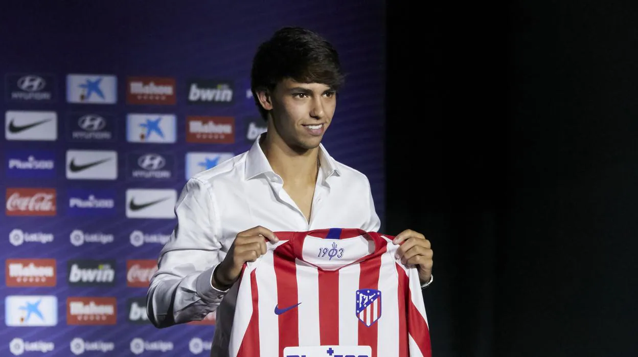 Joao Félix en su presentación como jugador del Atlético