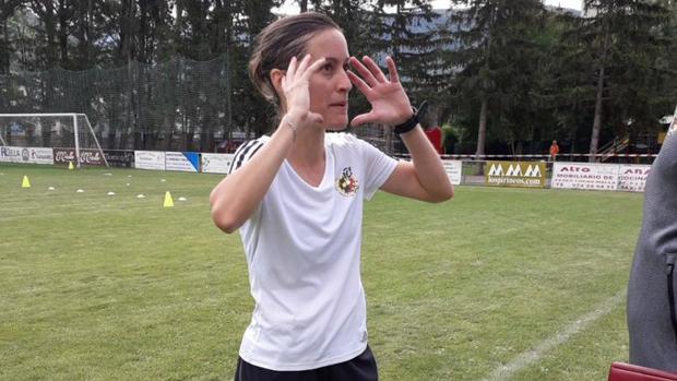 La primera árbitro asistente de La Liga supera las pruebas físicas