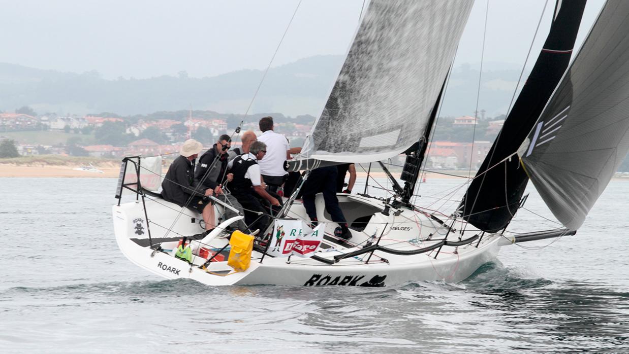 La flota de la Regata El Gaitero pone rumbo a Gijón en la etapa reina de 90 millas