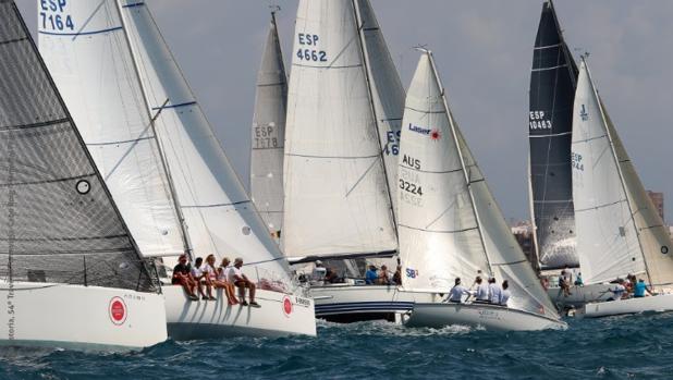 La 5ª Regata Astoria, Travesía Cabo Roig, larga amarras desde Torrevieja