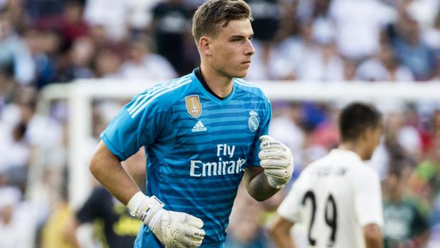 El Real Madrid cede a Lunin al Real Valladolid