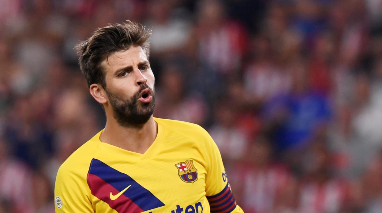 Gerard Piqué se lamenta durante el partido ante el Athletic