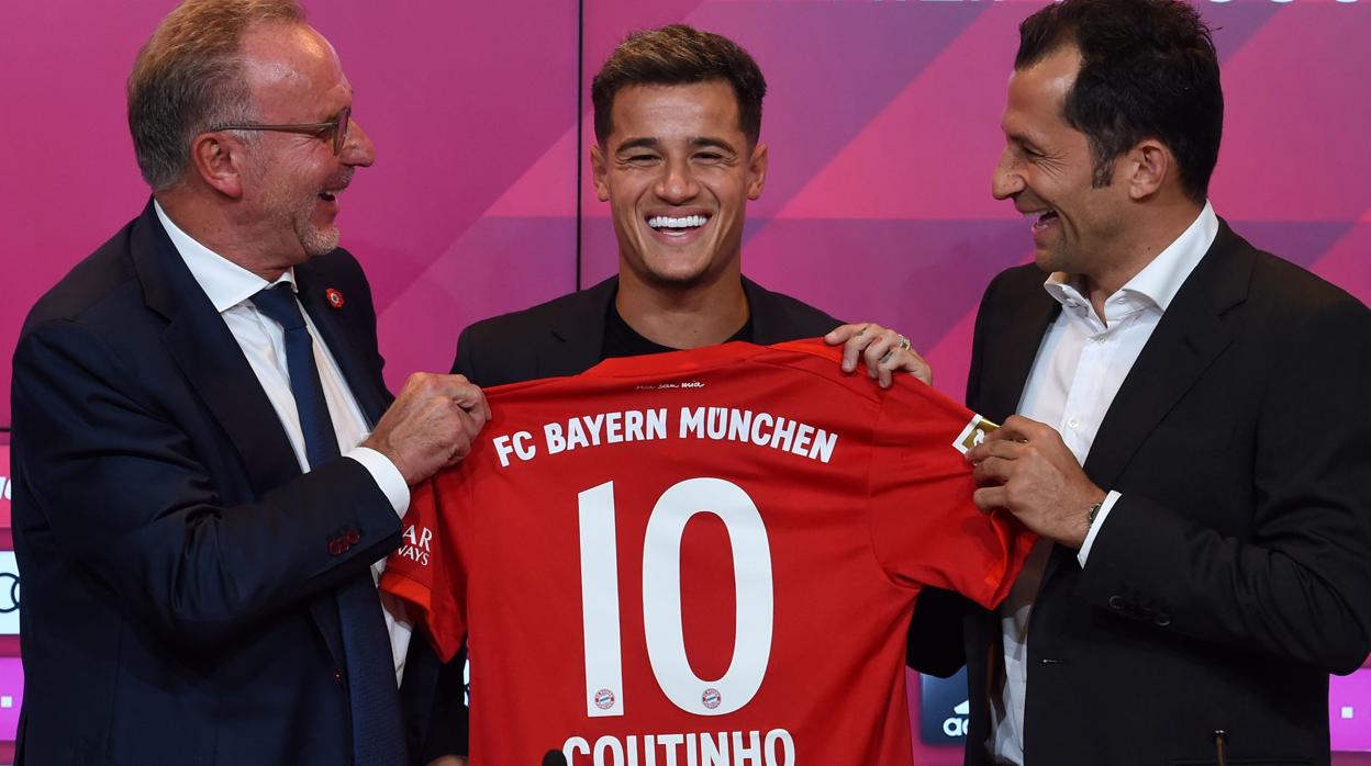 Coutinho, con su nueva camiseta