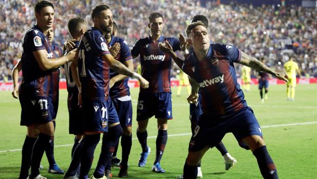 El Villarreal perdona y el Levante logra una increíble remontada