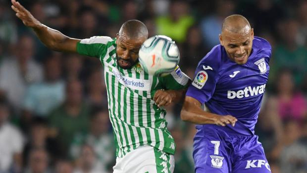 El Betis logró su primer triunfo y cede el farolillo rojo al Leganés