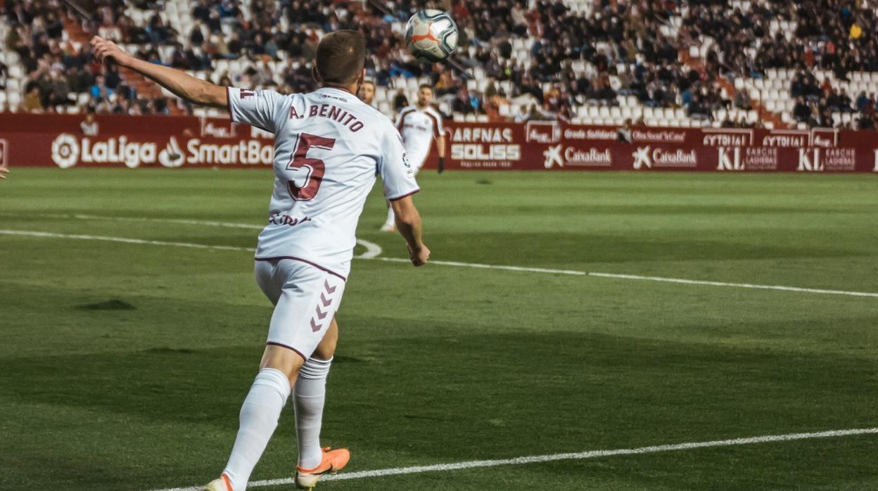 Un golazo de Qasmi da los tres puntos al Elche ante el Albacete