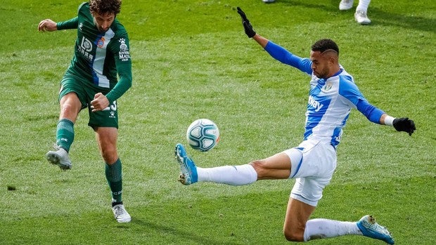 El Leganés avista la permanencia y hunde al Espanyol