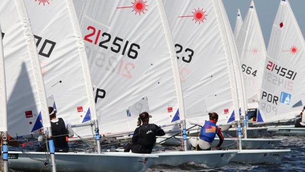 Cristina Pujol y Francisco Sánchez, primeros líderes en el Nacional Laser Radial