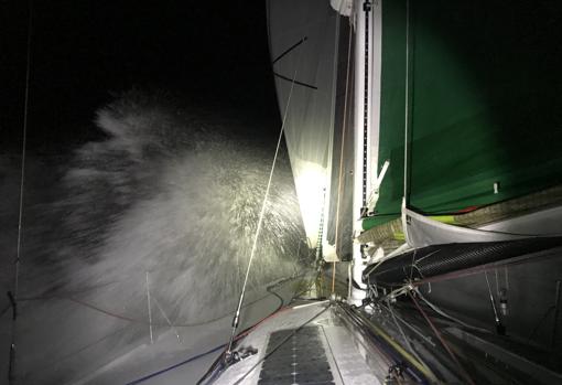 La flota Transat Jacques Vabre se desdobla antes de cabo Finisterre