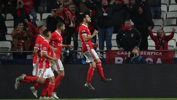 El Benfica jugará la Liga Europa tras ganar a un Zenit que se queda fuera