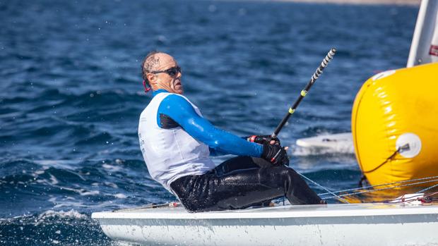 José Luis Doreste y Mónica Azón, líderes provisionales de Nacional Laser Master
