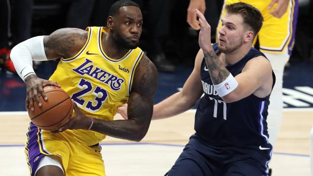 Así fue la doble exhibición de Lebron y Doncic que está dando la vuelta al mundo