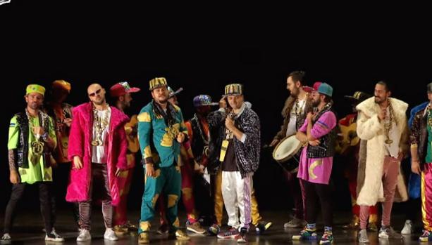 Carnaval para recibir a la selección española en su visita a Cádiz