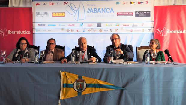 La Semana Abanca tendrá una competición de motonáutica solar