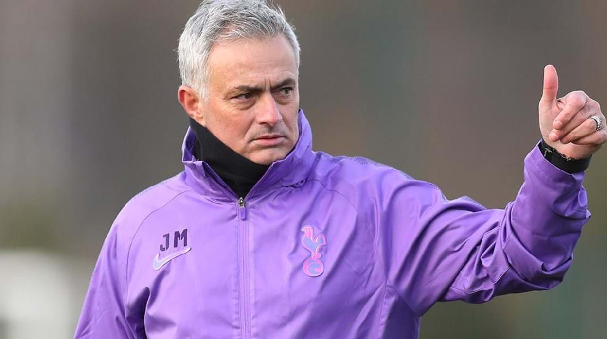 El Tottenham se entrega a Mourinho