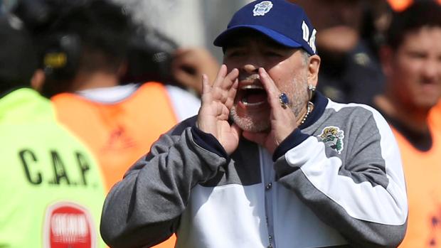 Maradona vuelve a Gimnasia solo dos días después de haber renunciado