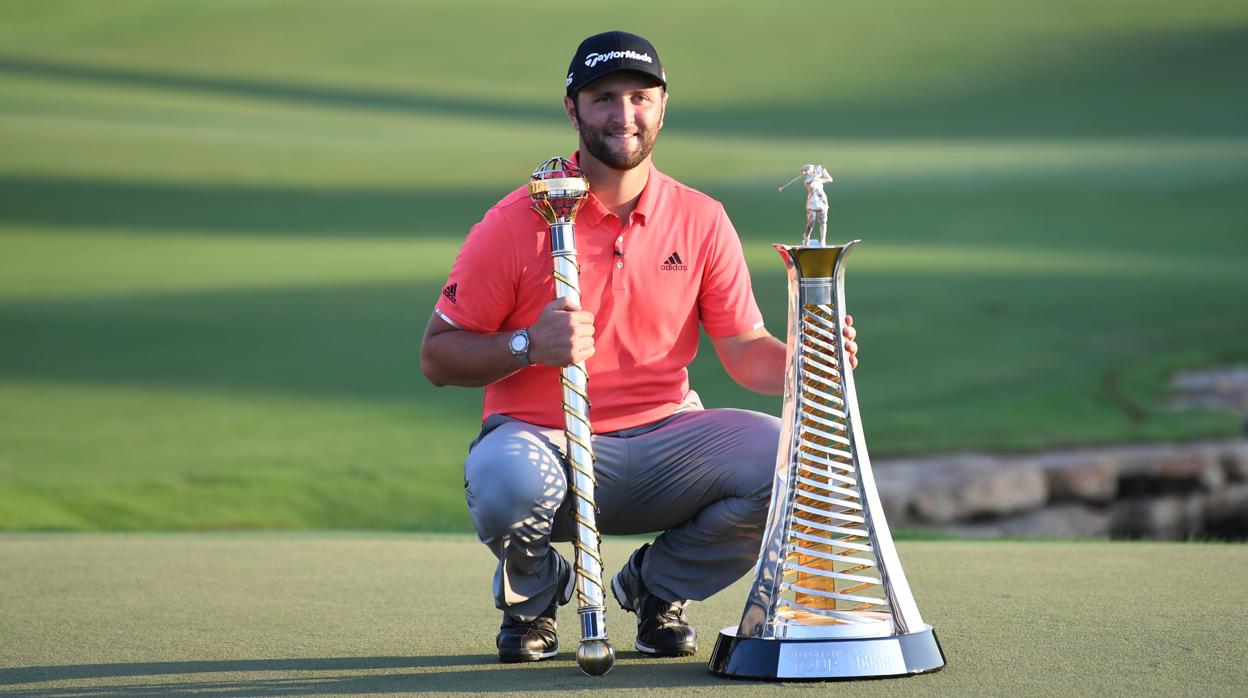 Rahm, feliz con sus trofeos