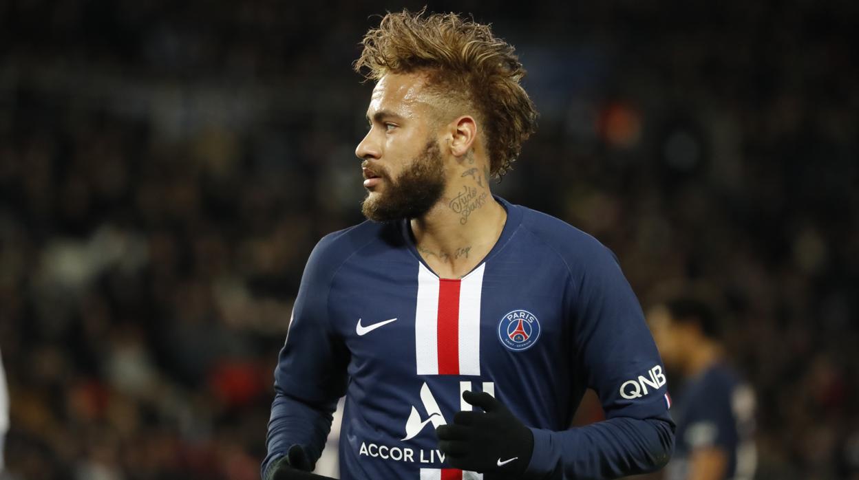 Neymar entra en la lista del PSG para viajar a Madrid