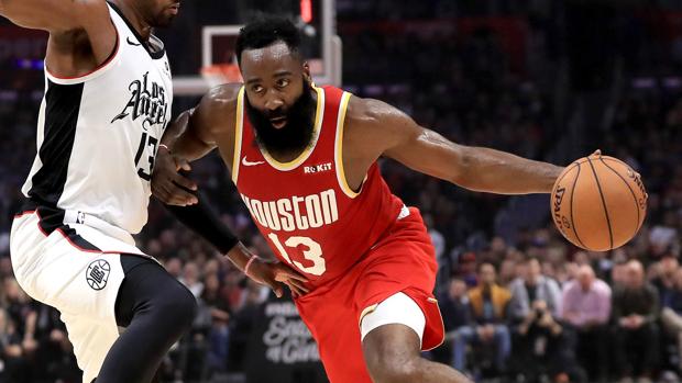 La última burrada de James Harden: 60 puntos ante los Hawks