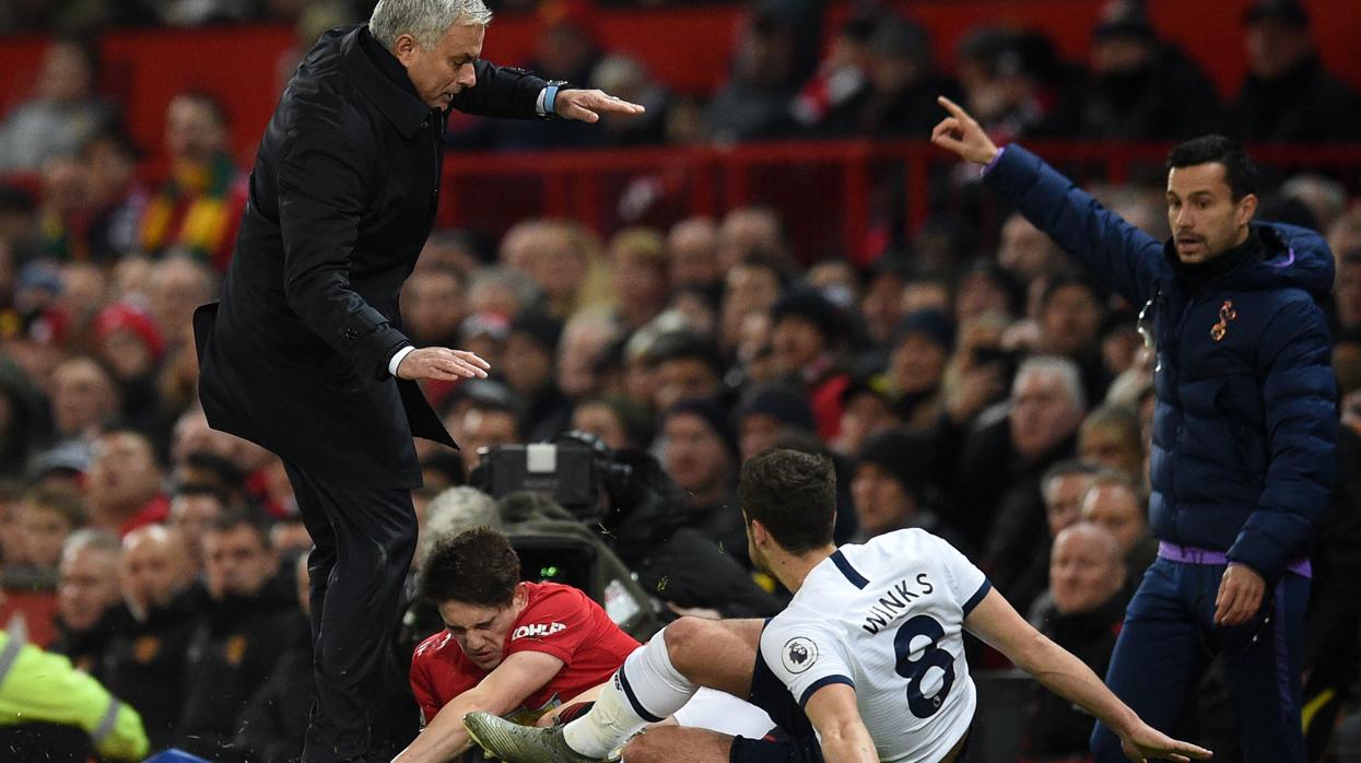 Mourinho no pudo evitar el golpe