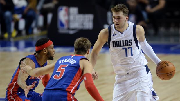 Doncic enamora a México con su octavo triple doble y una anotación de MVP