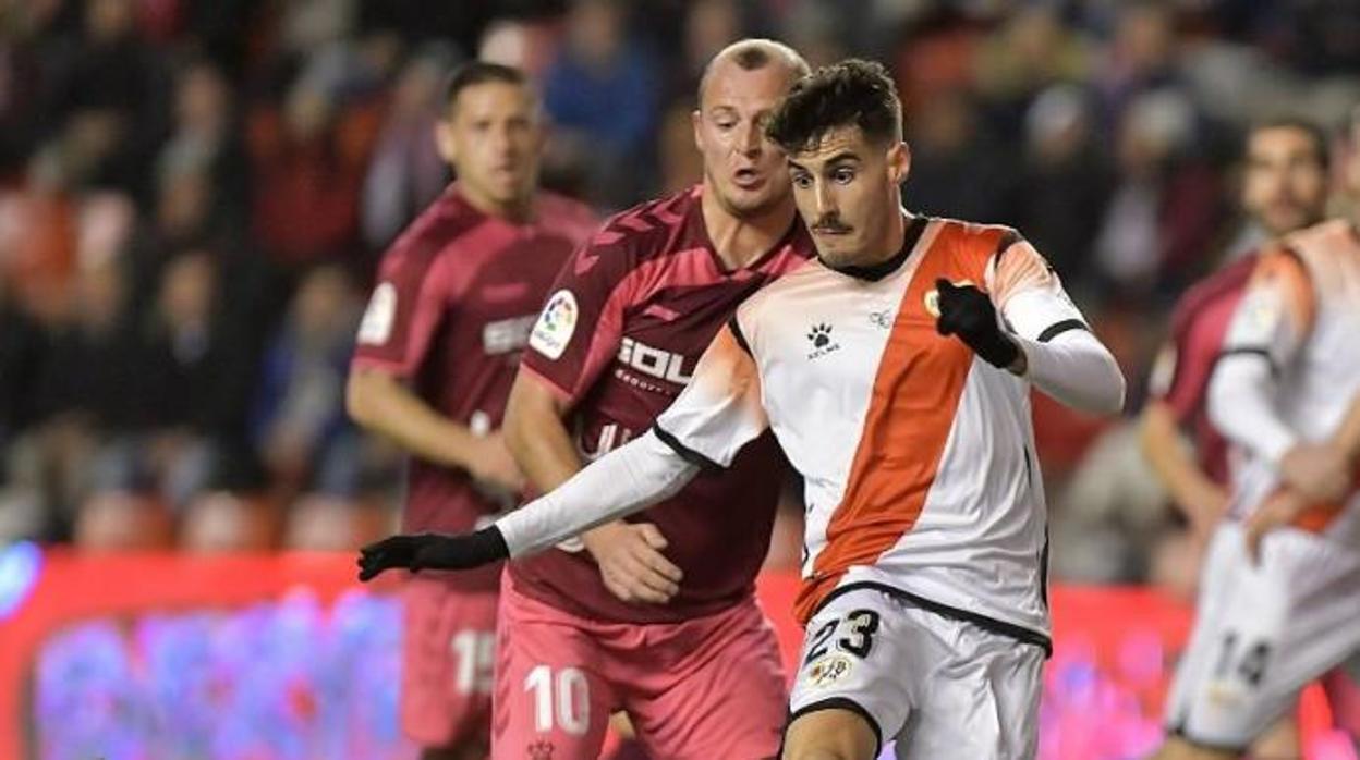 Espinosa de los Monteros, indignado con la suspensión del Rayo-Albacete