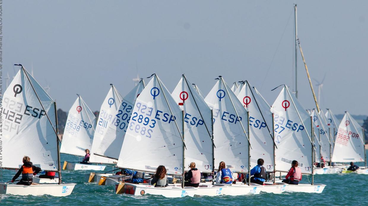 Comienza la Regata de Año Nuevo y el Trofeo Excellence Cup en Cádiz