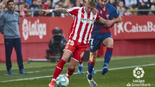 Samu Sáiz da un épico triunfo al Girona en el tiempo añadido