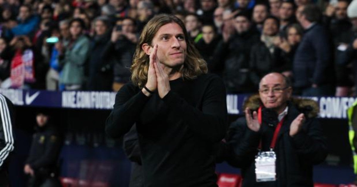 El homenaje a Filipe Luis en el Atlético-Levante