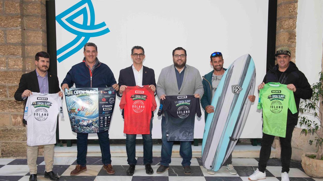 Acto de presentación del Open Surf Yerbabuena.