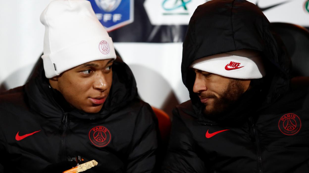 Mbappé, con Neymar