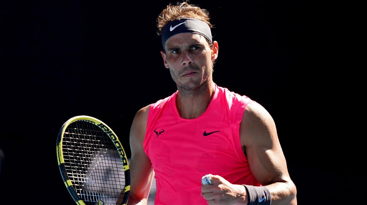 Nadal bate a Carreño y se clasifica para los octavos