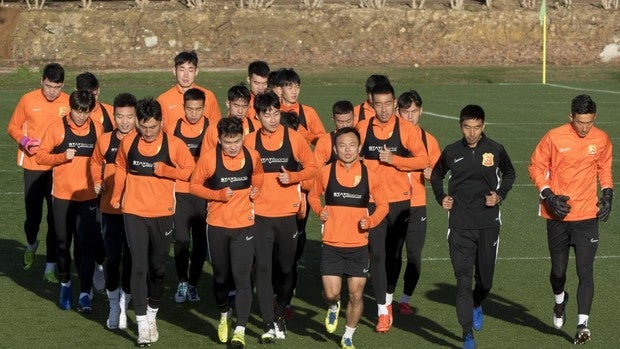 El Wuhan ya se ejercita en el campo de polo de Sotogrande