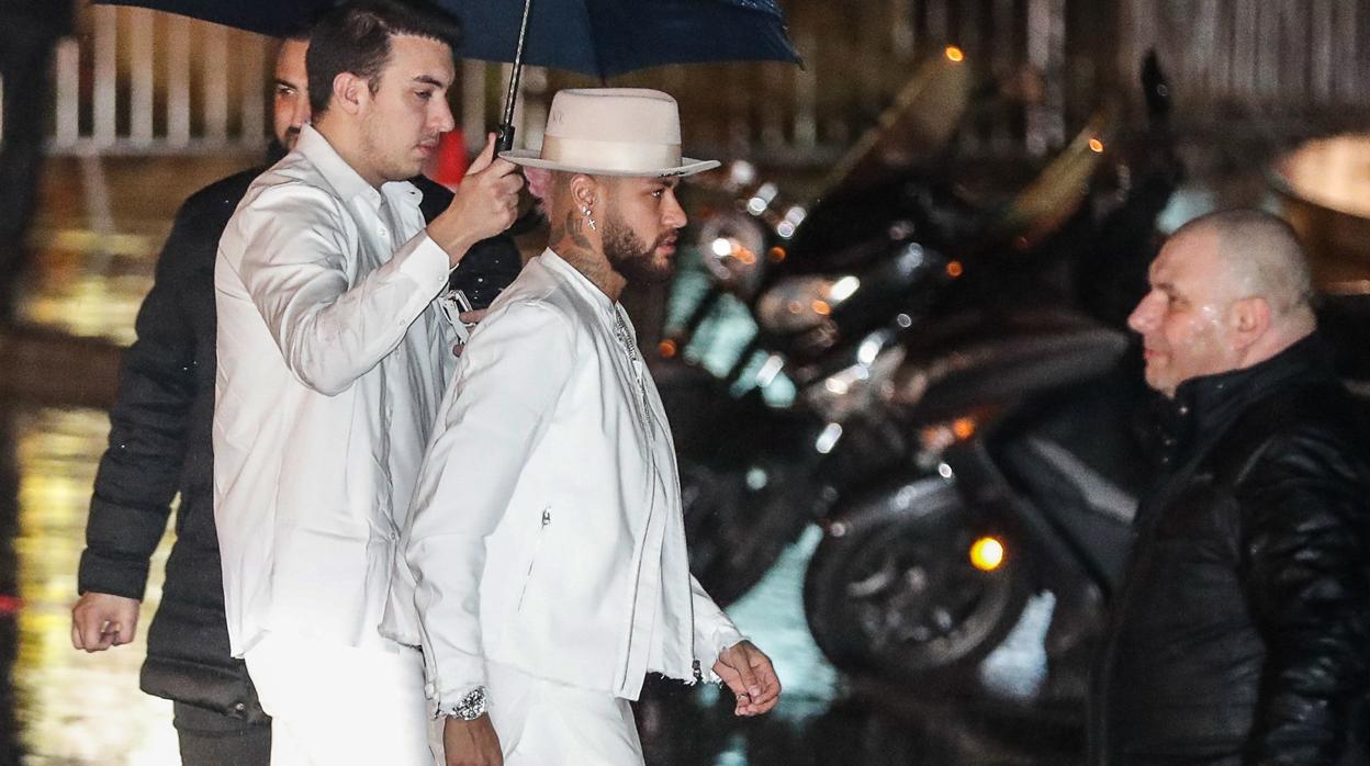 Neymar, en su fiesta de cumpleaños