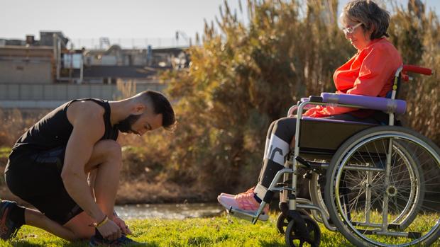 La esperanza corre el Maratón de Sevilla en menos de 2.58:40