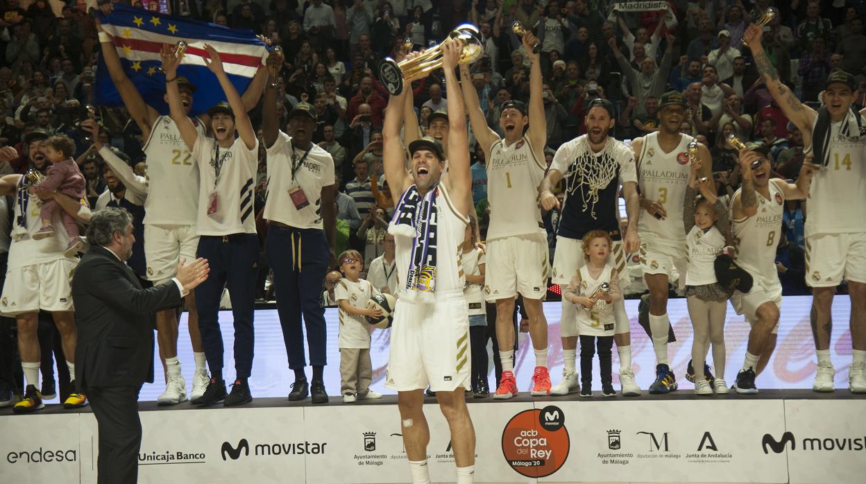 El Real Madrid arrasa el sueño del Unicaja