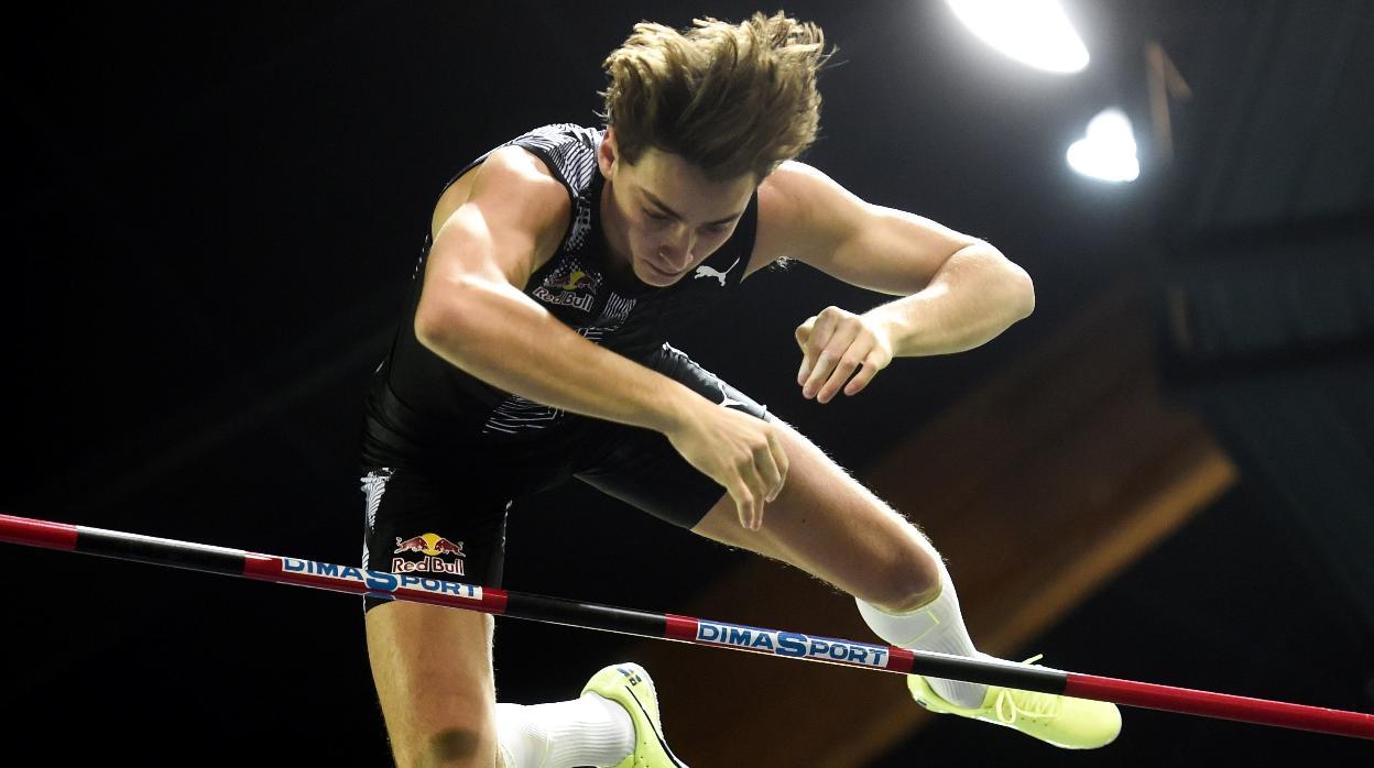 Duplantis falla en Lievin sobre 6,19